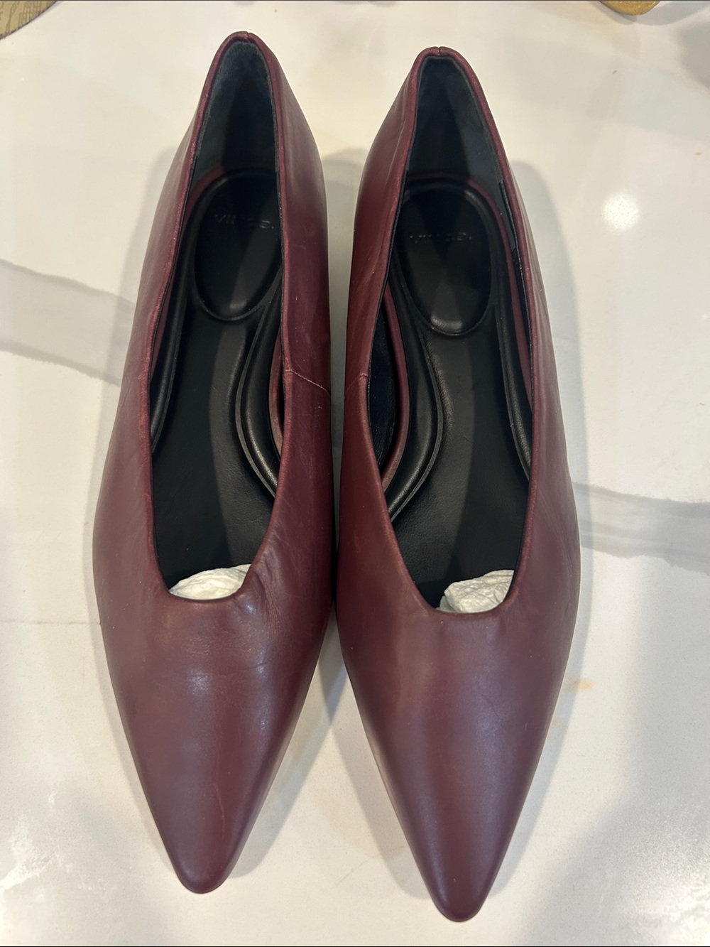 GORGEOUS Vince NEW Burgundy Leather Pointy Toe Flats USA 6.5